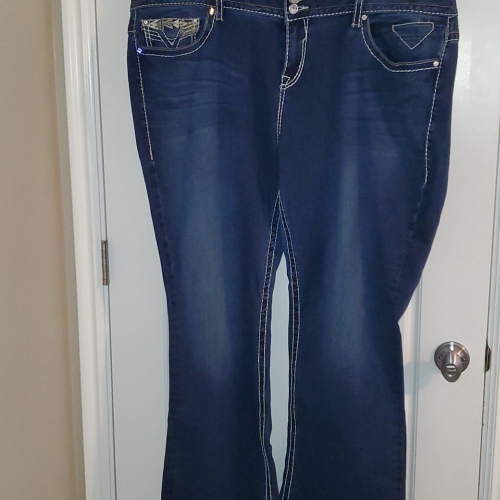 Vigoss Chelsea boot cut jeans plus size 26